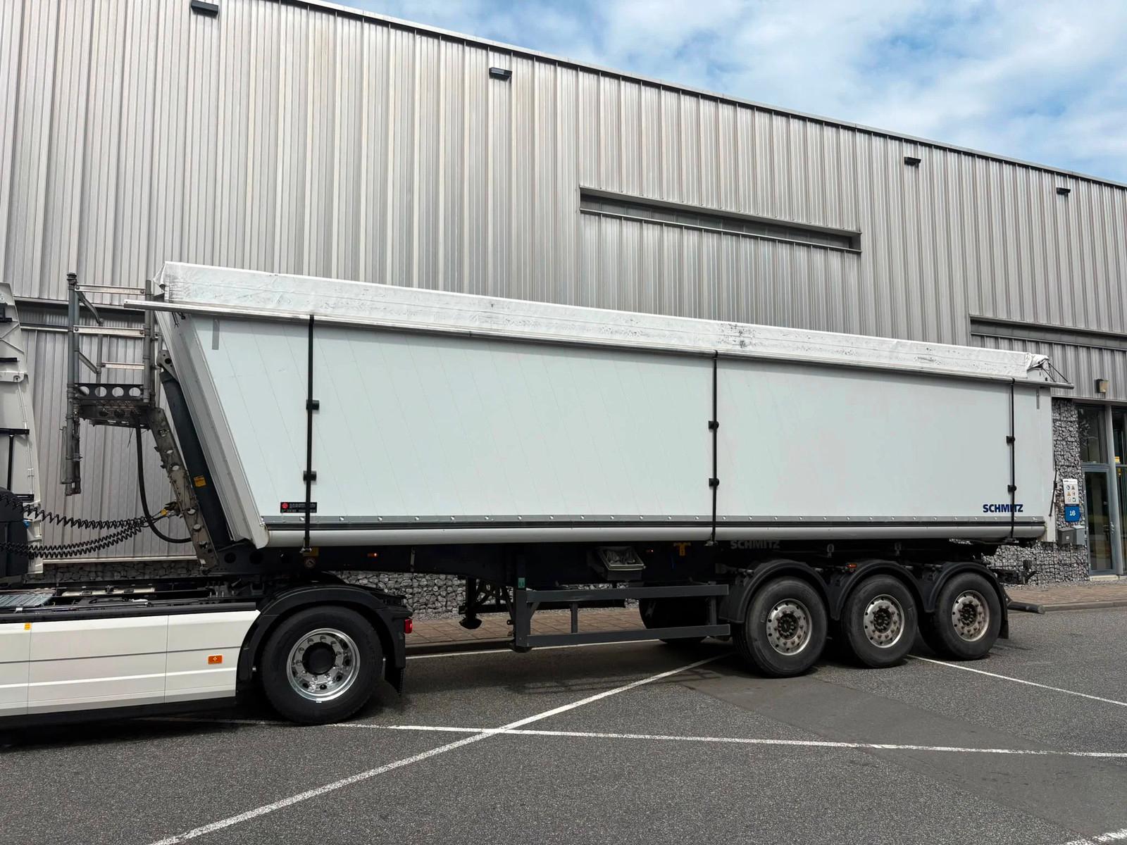 Schmitz Cargobull Agro kipper 55 m3 6100 kg