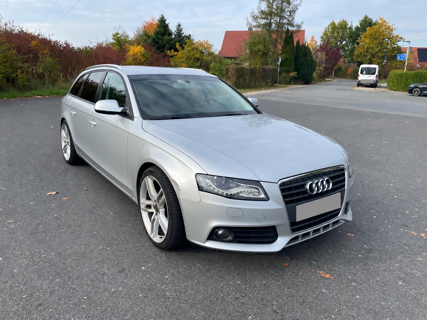 Audi A4 2011 — photo 7