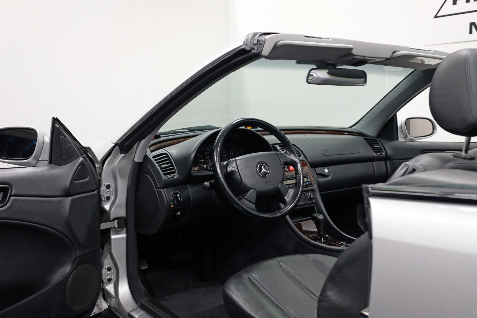 Fahrzeugabbildung Mercedes-Benz CLK 230 Kompressor Cabrio 52.800KM TOP Elegance