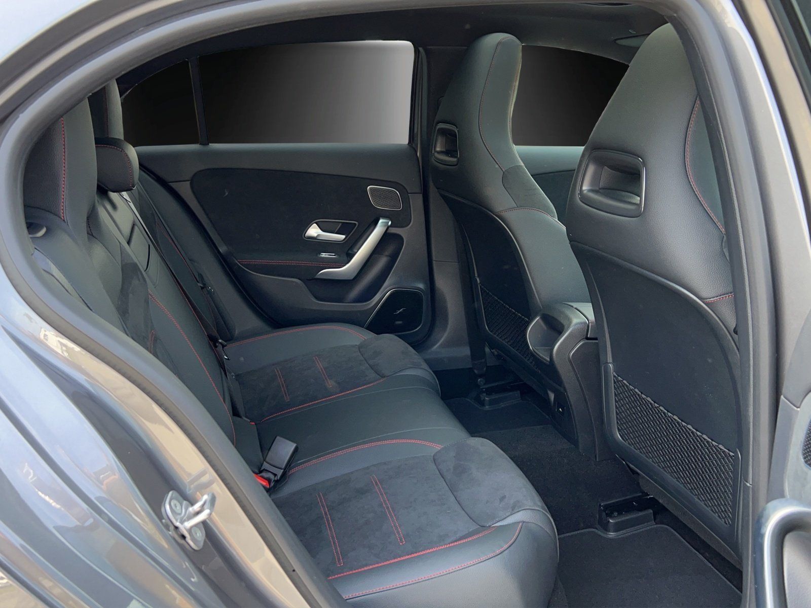 Fahrzeugabbildung Mercedes-Benz A 220d AMG KeyGO PANO Burme LED Night TOTWINKEL