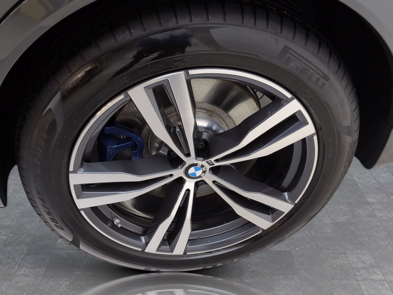 BMW X7 M60 - Bild 17