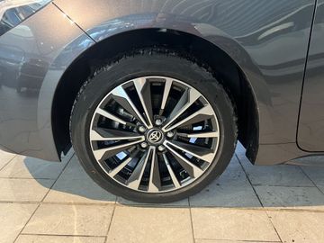 Toyota Corolla 2.0 Hybrid Touring Sports Teamplayer