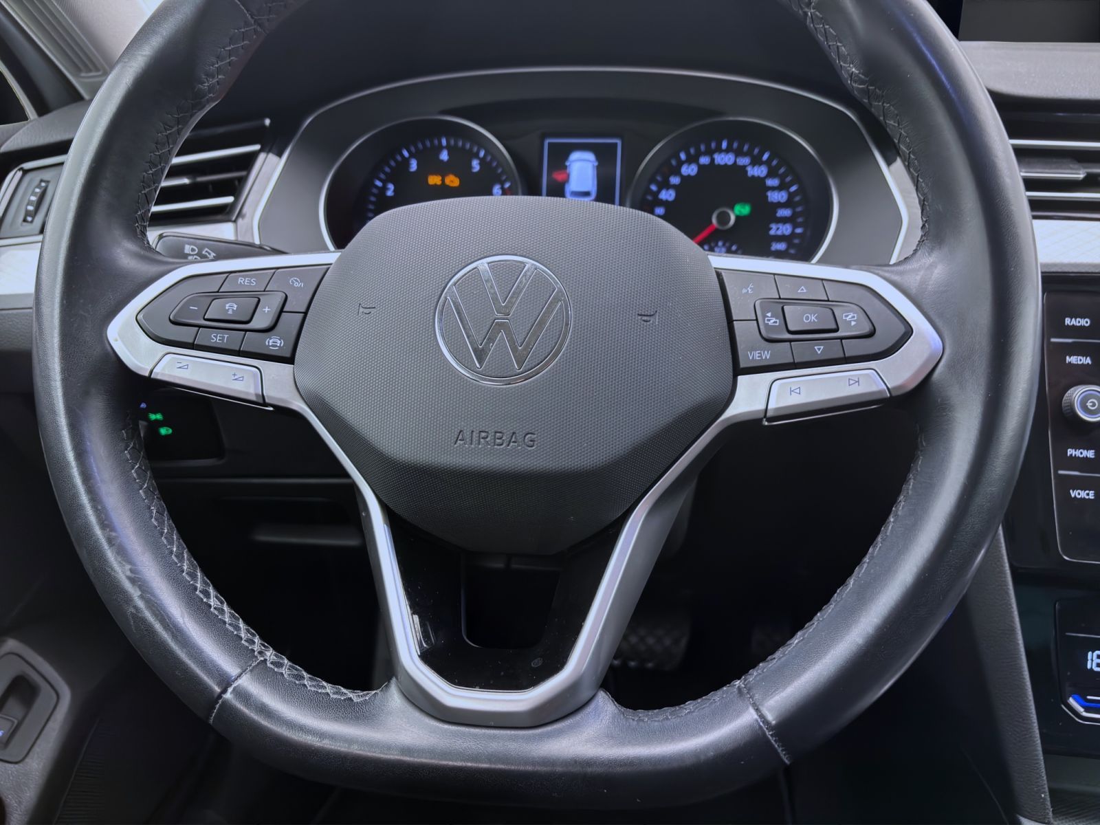 Volkswagen Passat Variant - Bild 13