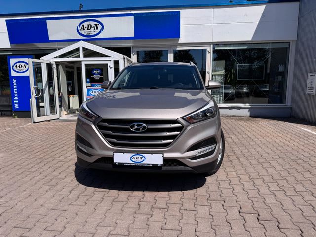 Hyundai Tucson blue Classic 1.6 GDi Navi*Kamera*AHK