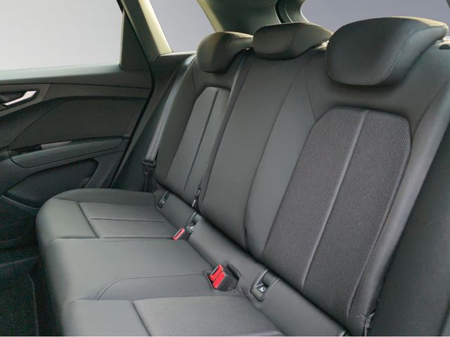 Q4 e-tron 35 KLIMA PDC NAVI LED SCHEINWERFER