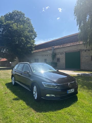 VW Passat Variant 2.0 TDI SCR 140kW DSG BMT Hig...