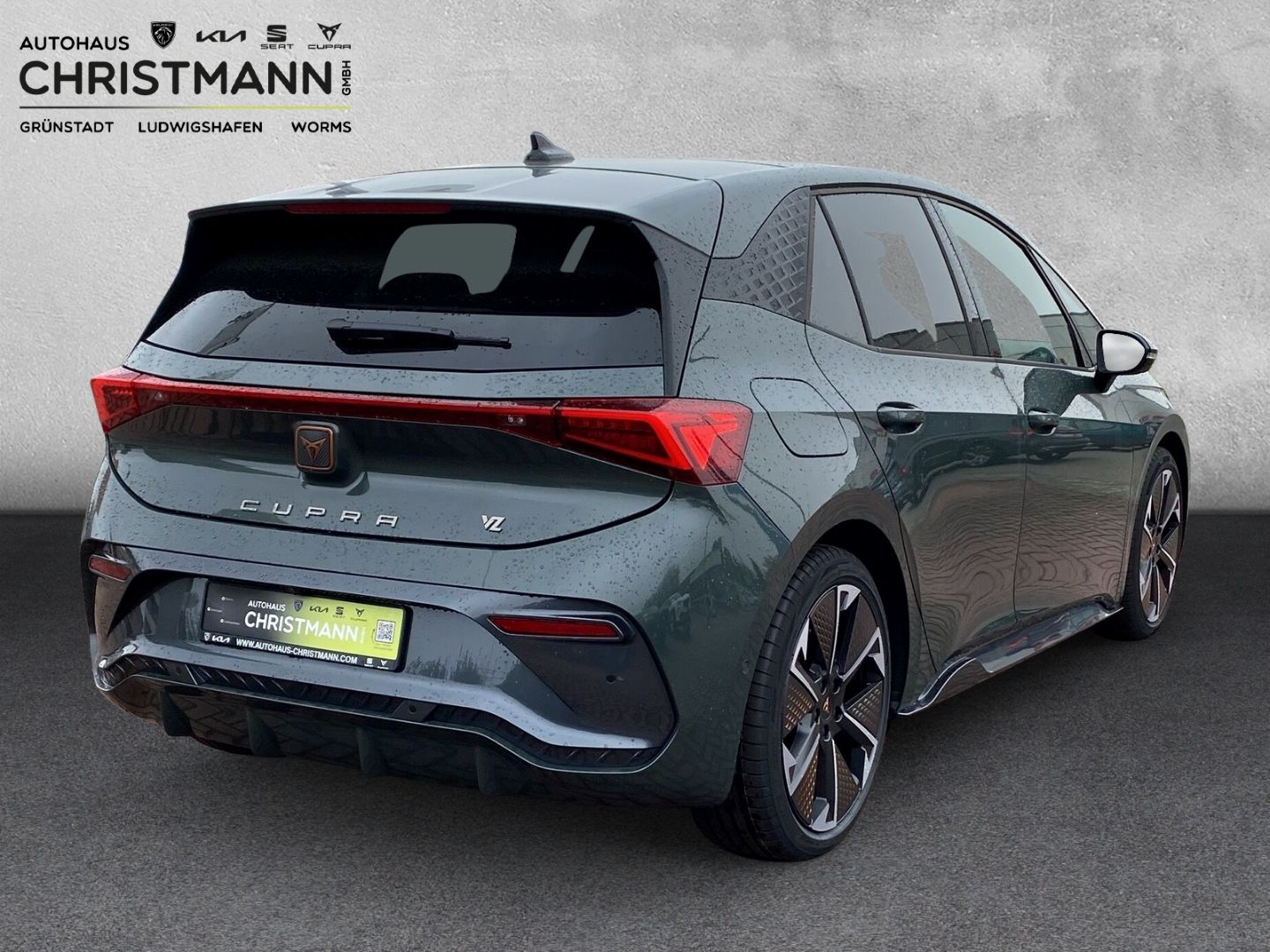 Fahrzeugabbildung CUPRA Born VZ 240 KW 79 kWh*NAVI*PANO*CAM*Sportsitze*N