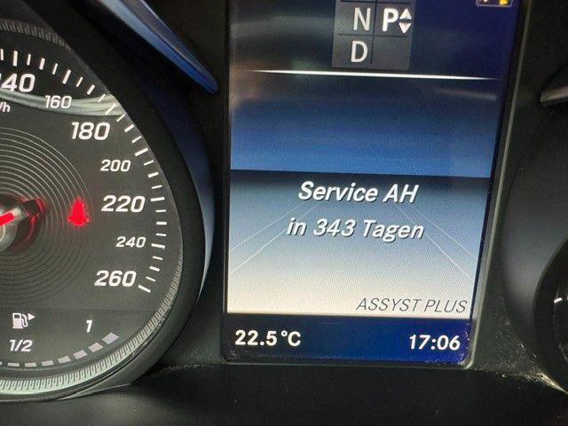 Fahrzeugabbildung Mercedes-Benz C 250  DESIGNO BlueTec / d 4Matic PANO LED LEDER