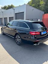 Mercedes-Benz E 300 de T Autom. - - Mercedes-Benz E 300 in Leverkusen