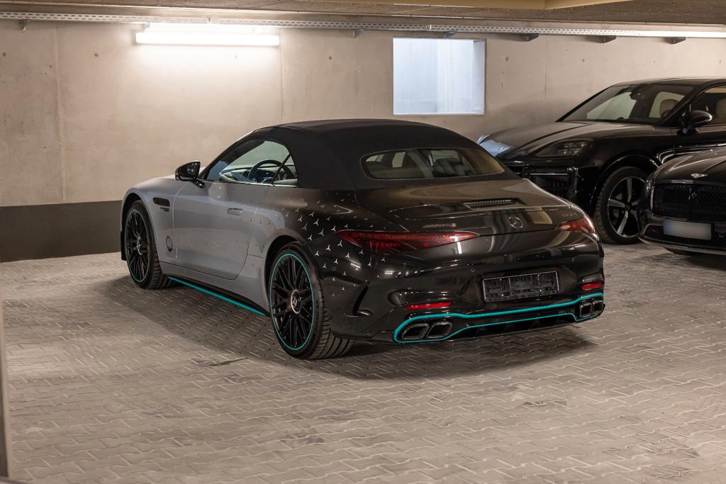 Mercedes-Benz SL 63 AMG