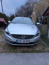 Volvo V60 T5, 5-Zylinder Turbo mit CNG ab Werk - Volvo: Turbo