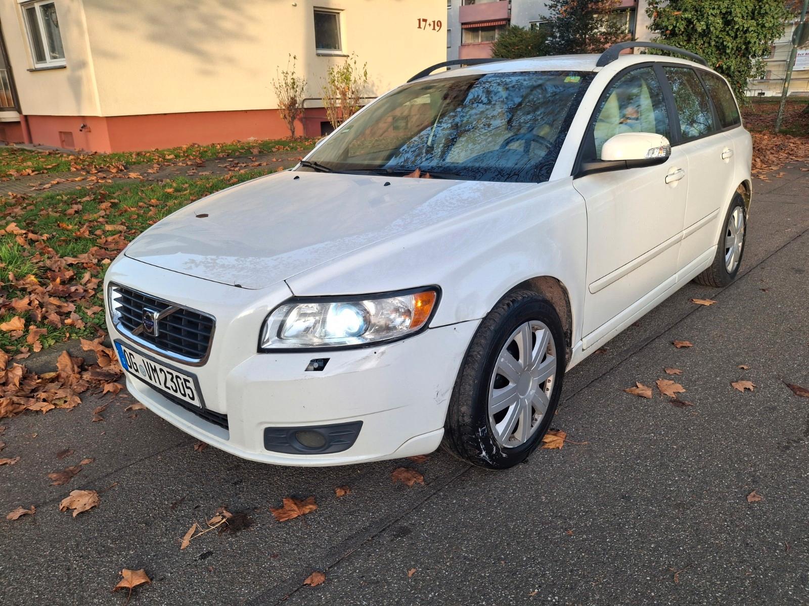 Volvo V50 Kombi 2.0 D Summum