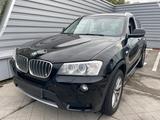 BMW X3 sDrive 18 d/Voll Leder/AHK/Bi-Xenon/Pano/Navi - BMW X3: 18