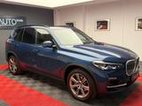 BMW X5 - - blaue BMW X5