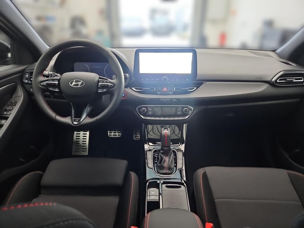 Fahrzeugabbildung Hyundai i30 1.5 T-GDI 7-DCT N-Line 2xKlima Navi LED PDC