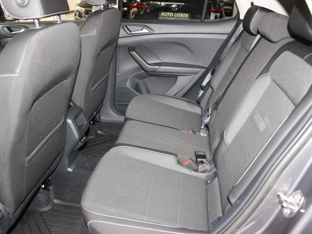 Fahrzeugabbildung Volkswagen T-Cross 1.0 TSI OPF Style DSG ACC/Virtual