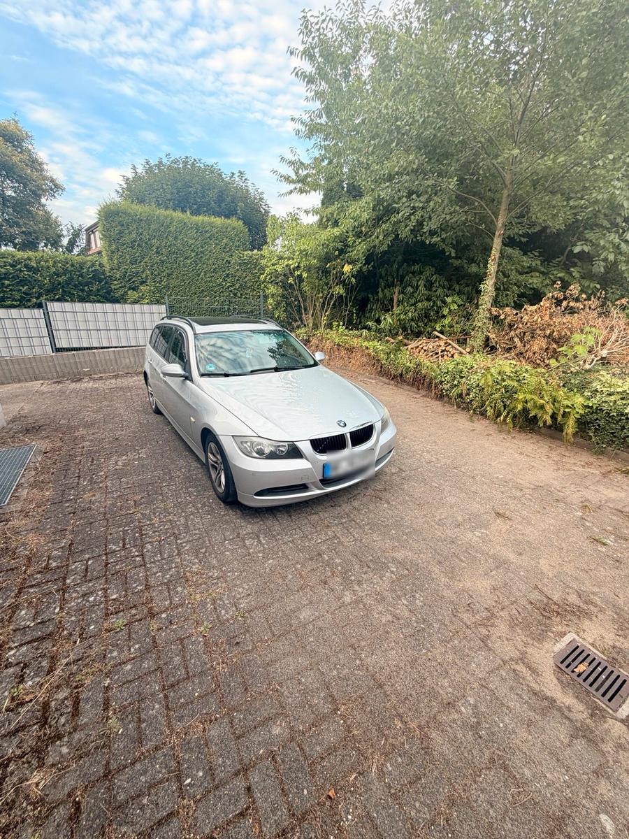 BMW 320 2005 — двигун