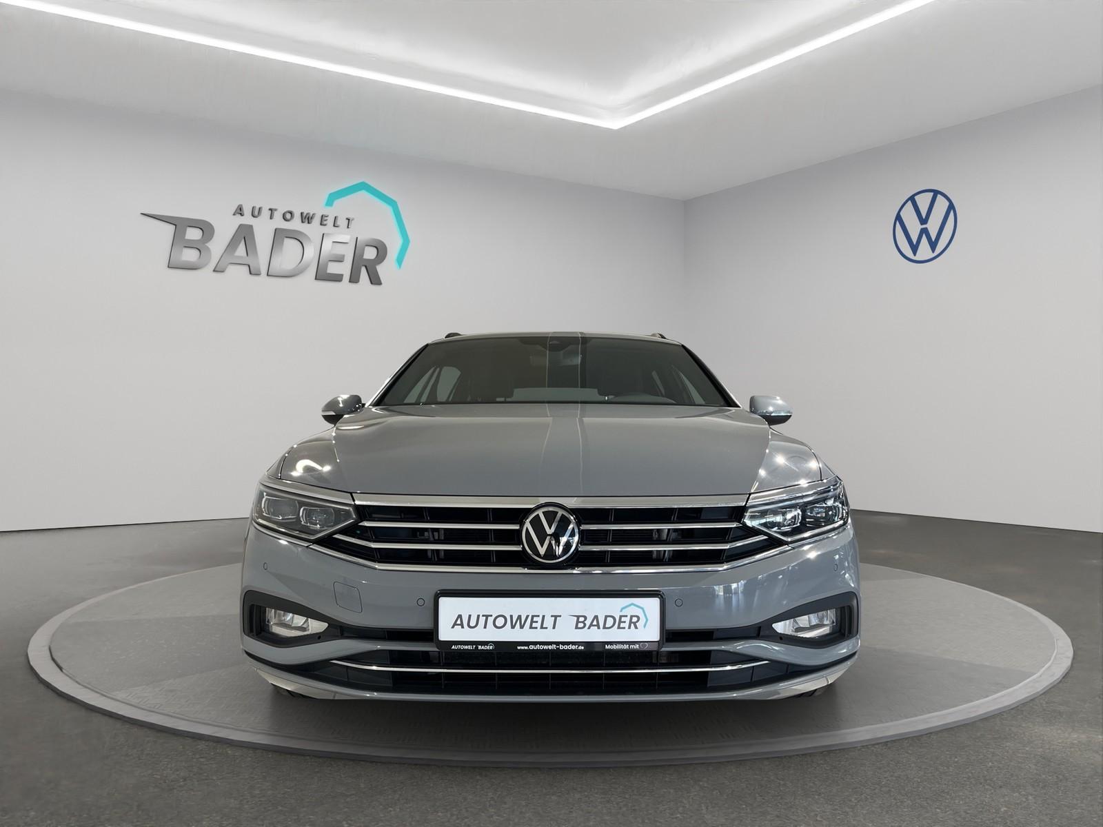 Volkswagen Passat Variant Business ACC IQ.Light AHK RFK