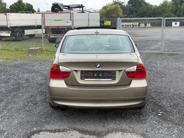 BMW 320 - 3