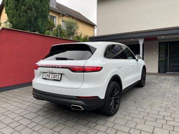 Porsche Cayenne - 8