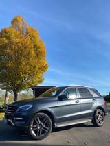 Mercedes-Benz ML 350 BlueTEC 4MATIC - - Mercedes-Benz ML 350: 4matic