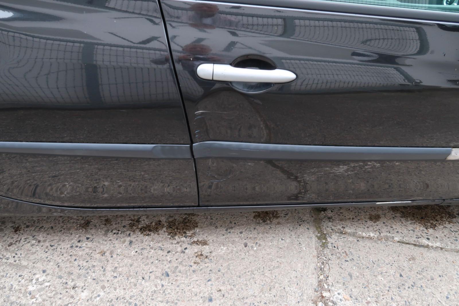 Renault Clio 2009 — photo 21