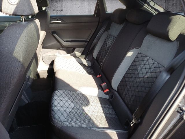 Taigo 1.5 TSI R-Line/IQ.DRIVE/DSG/NAVI/AHK/MATRI