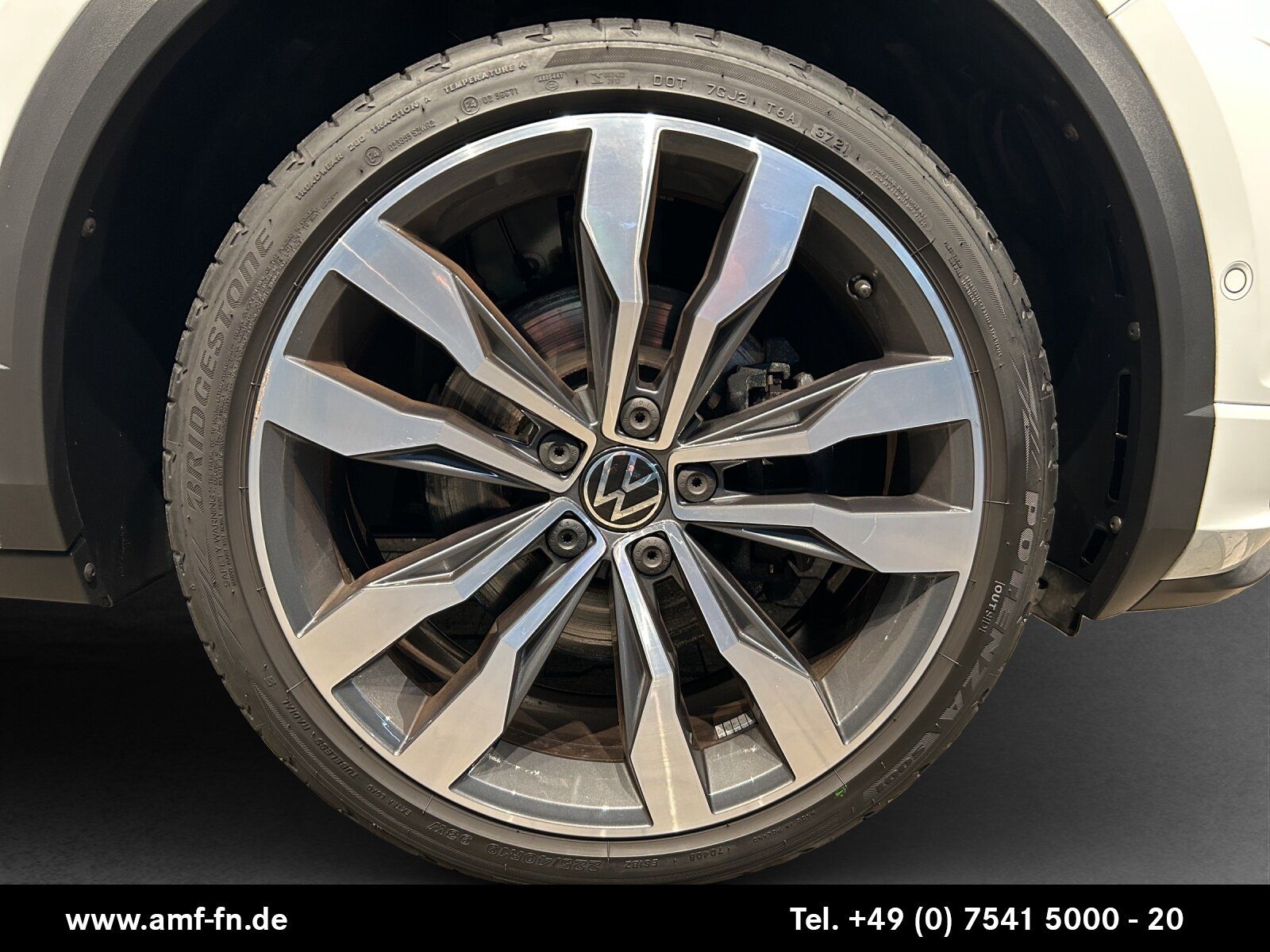 T-ROC 1.5TSI R-LINE PANO LED ACC NAVI KESSY RFK