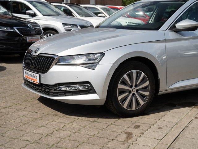Superb Combi 2.0 TDI Style AHK+360°+MATRIX+NAVI