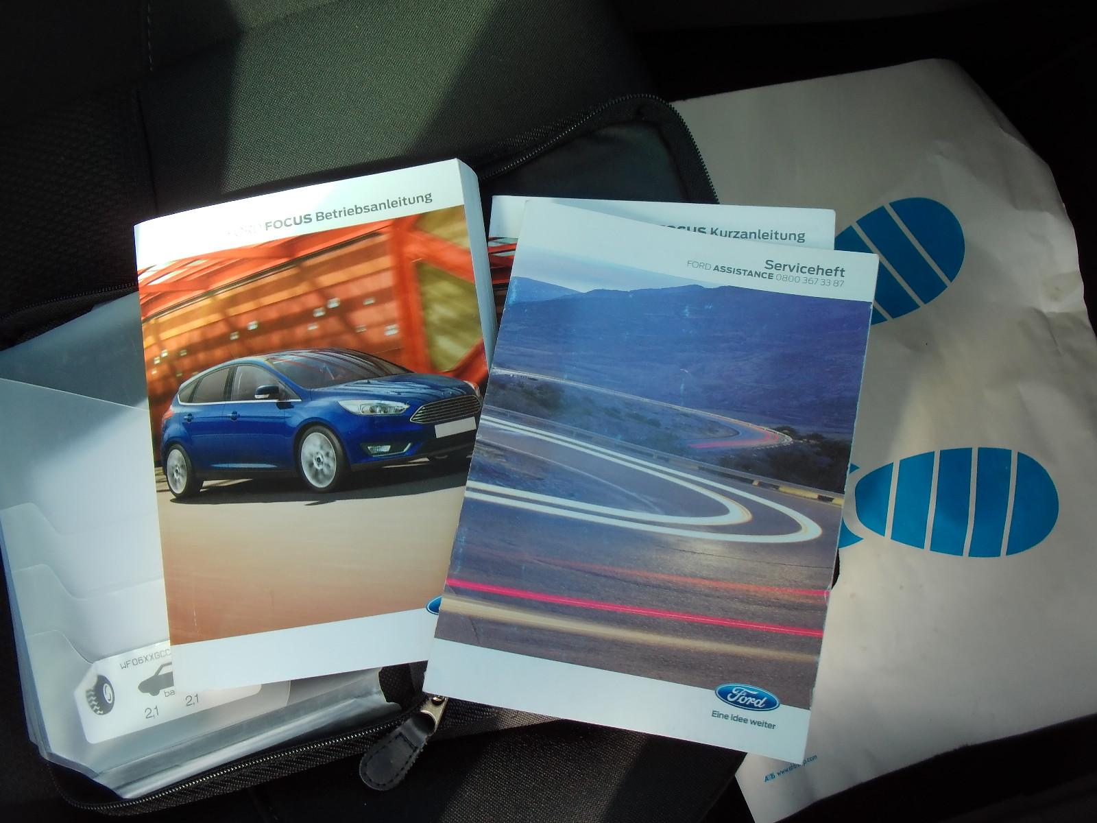 Ford Focus 2015 — фото 15