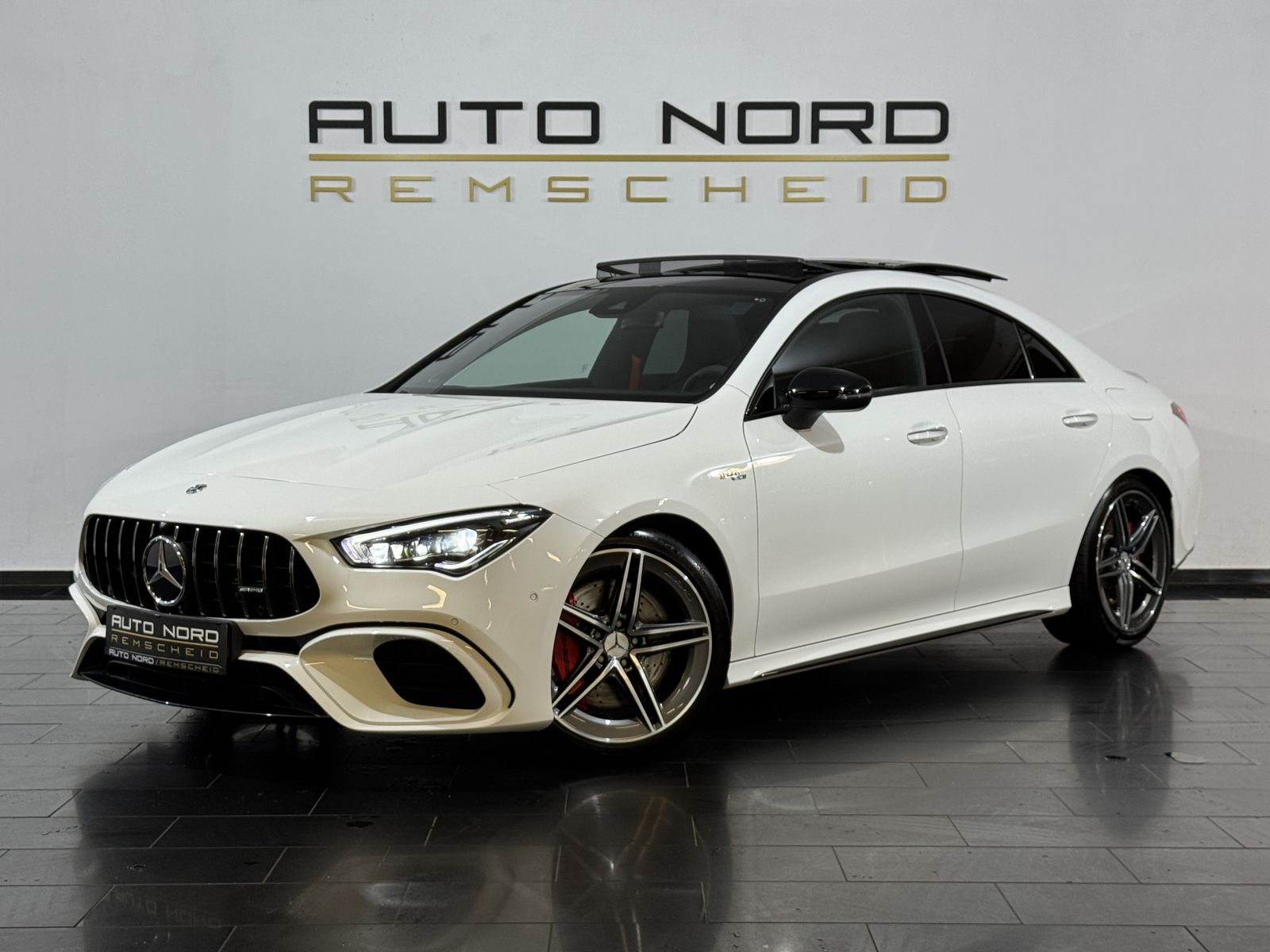 Mercedes-Benz CLA 45 AMG S 4M Pano Kamera Night Burmester 1.H