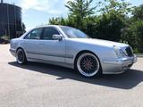 Mercedes-Benz E 200 KOMPRESSOR ELEGANCE Elegance - gebrauchte Mercedes-Benz E 200 aus dem Jahr 2001