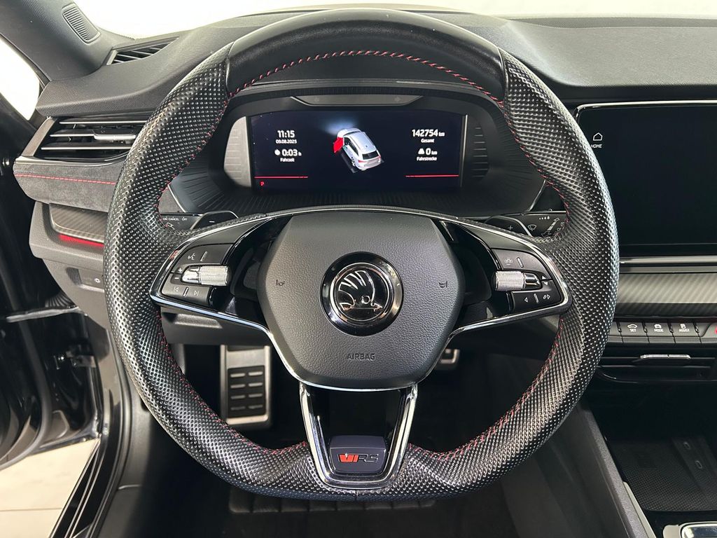 Skoda Octavia Combi RS 2.0 TDI DSG*MATR*NAVI*HUD*ViCo*