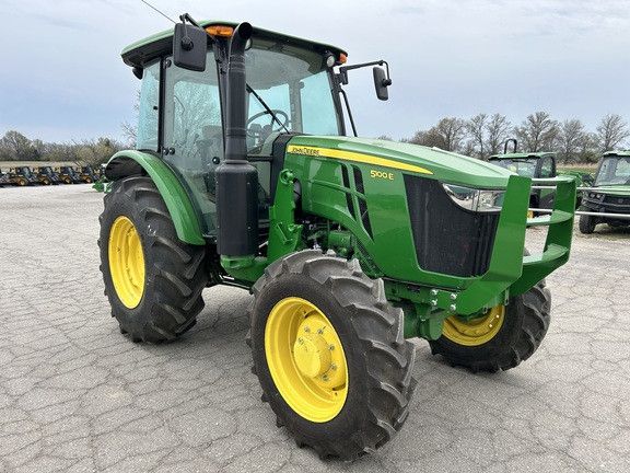 John Deere 5100E