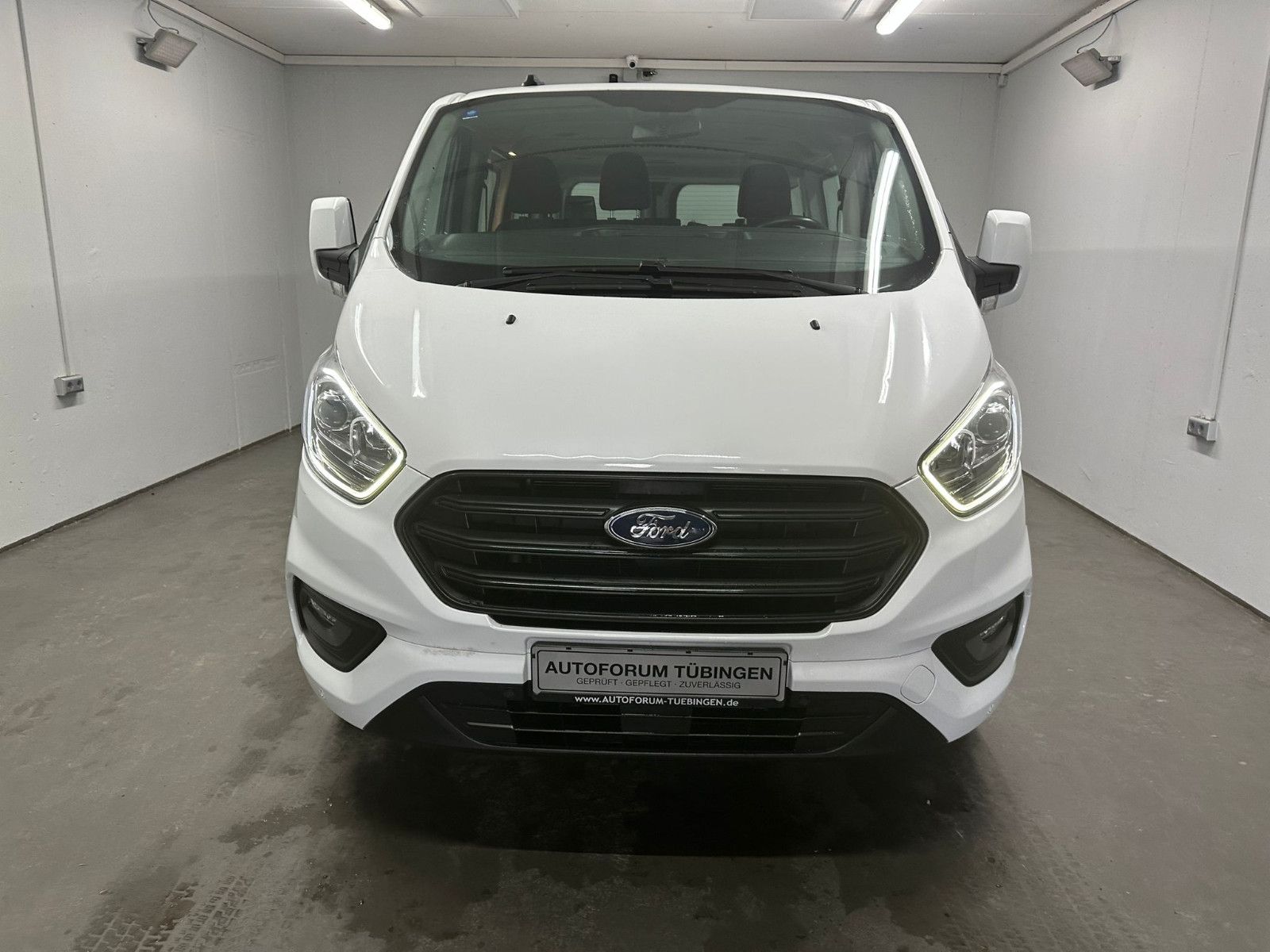 Fahrzeugabbildung Ford Transit Custom *9-SITZE*2xKLIMA**AHK*