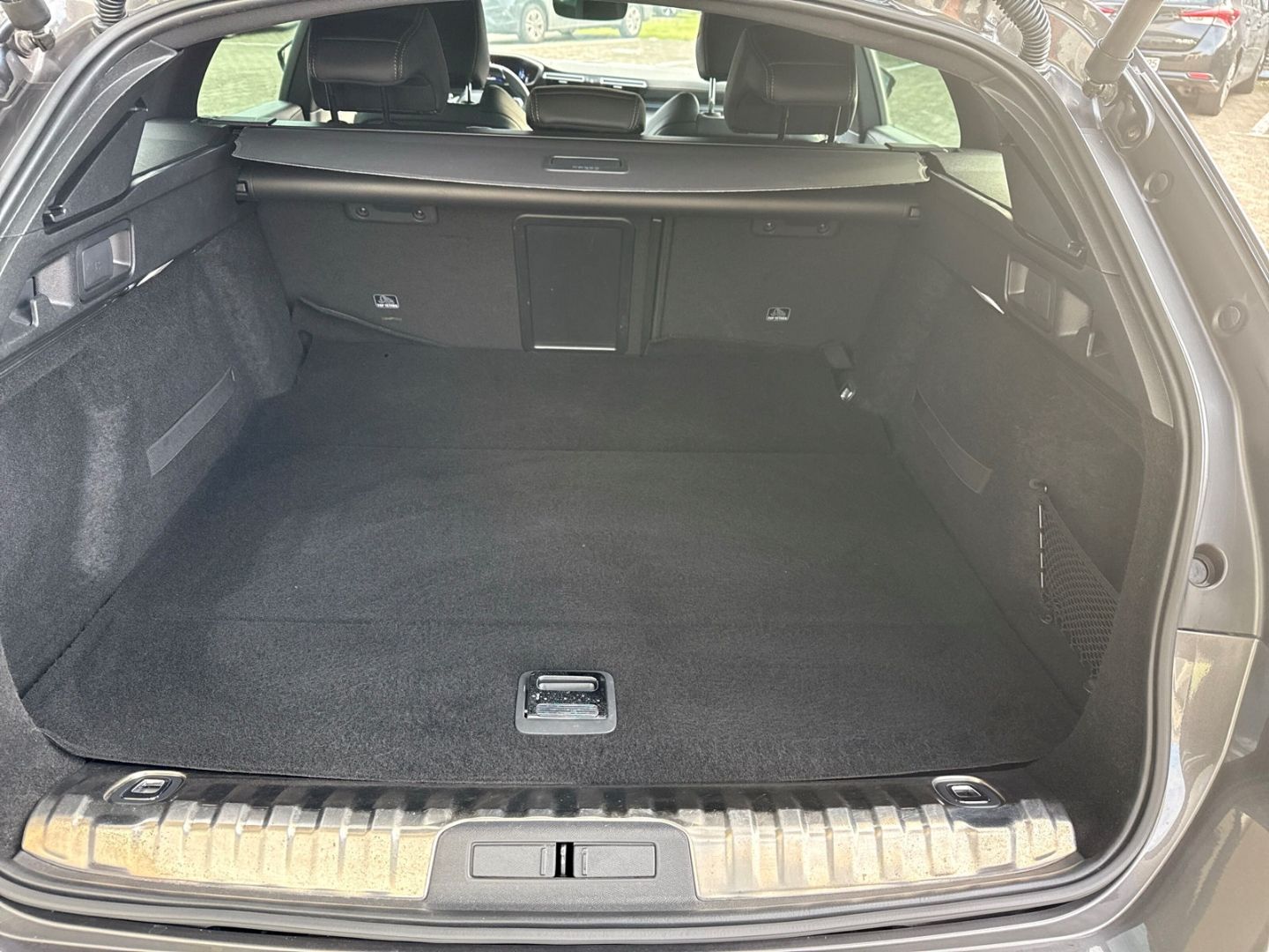 Fahrzeugabbildung Peugeot 508 SW GT Sportpaket Navi LED ACC El. Heckklappe