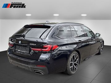 BMW 530d xDrive Touring A M Sportpaket Head-Up DAB