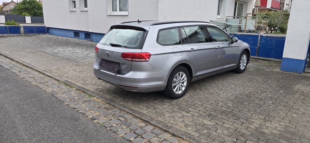 Image of Volkswagen Passat Variant