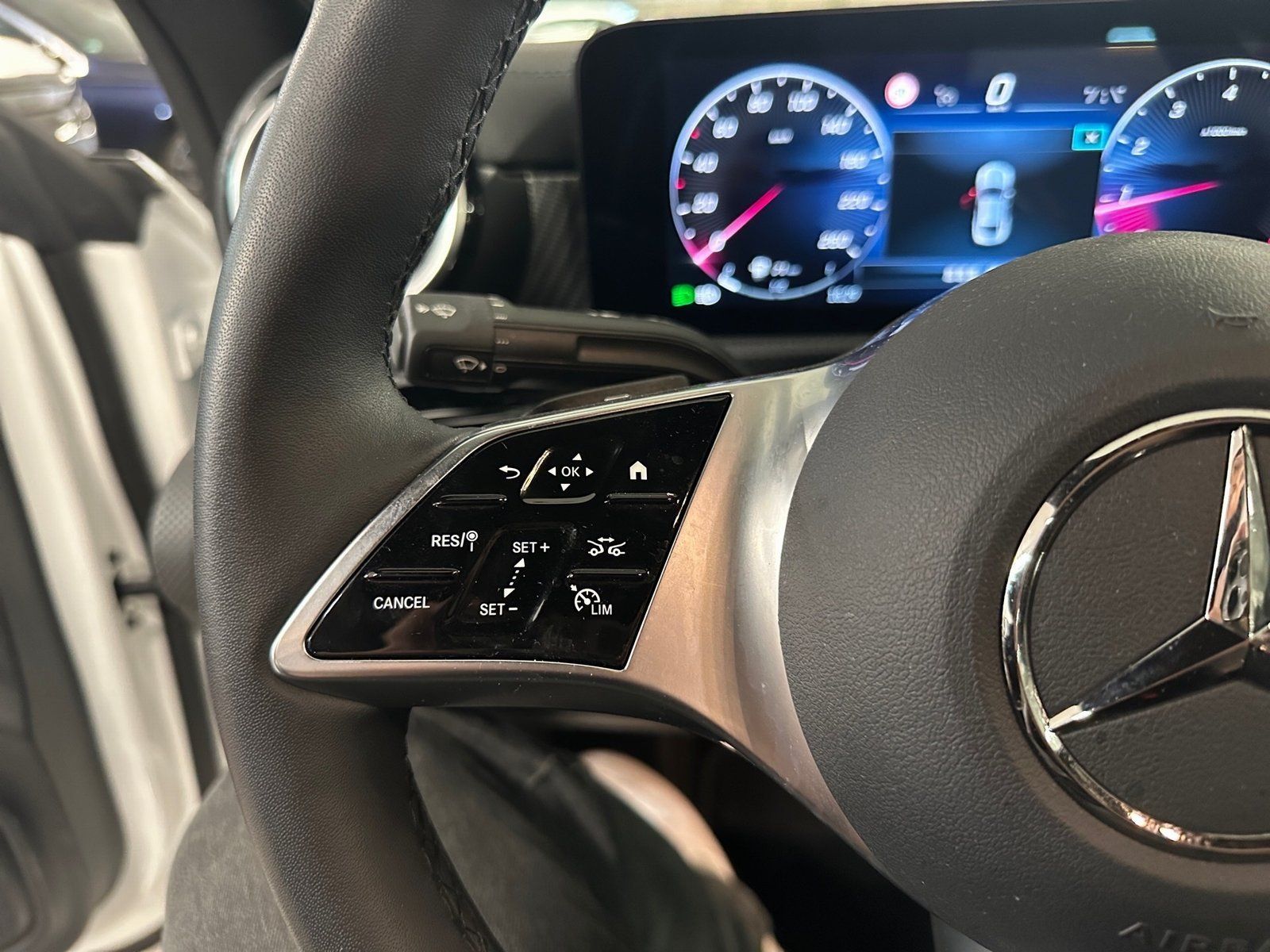 Fahrzeugabbildung Mercedes-Benz CLA 200 Progressive*LED*Kamera*CarPlay*Spur*MBUX
