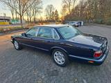 Jaguar XJ Sovereign 4.0 Sovereign - blaue Jaguar XJ