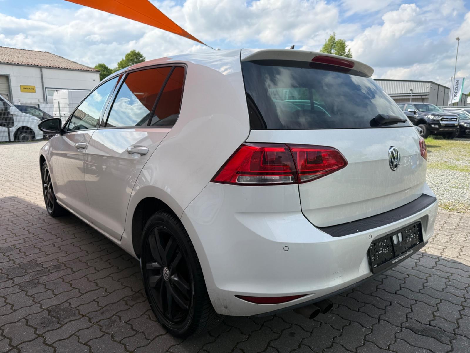 Volkswagen Golf VII Lim. Highline BMT=Leder-Kamera-AHK-=