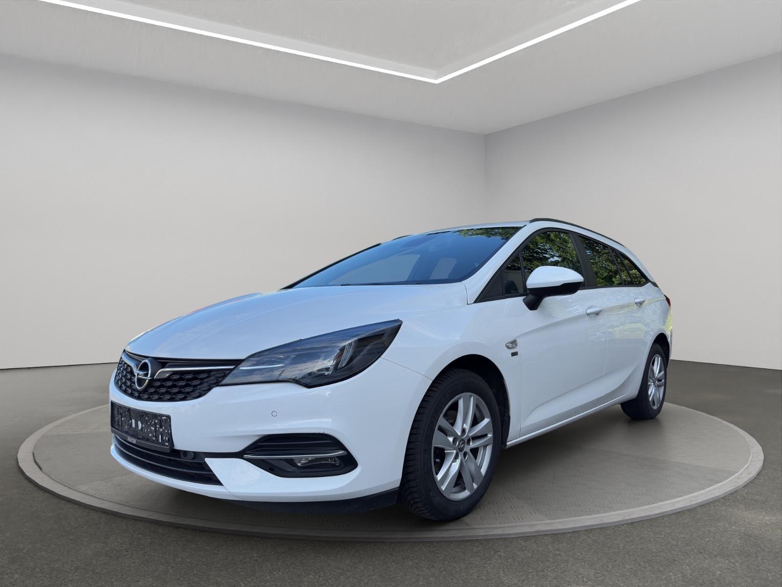 Opel Astra K Sportstourer 120 J. Motorlampe leuchtet