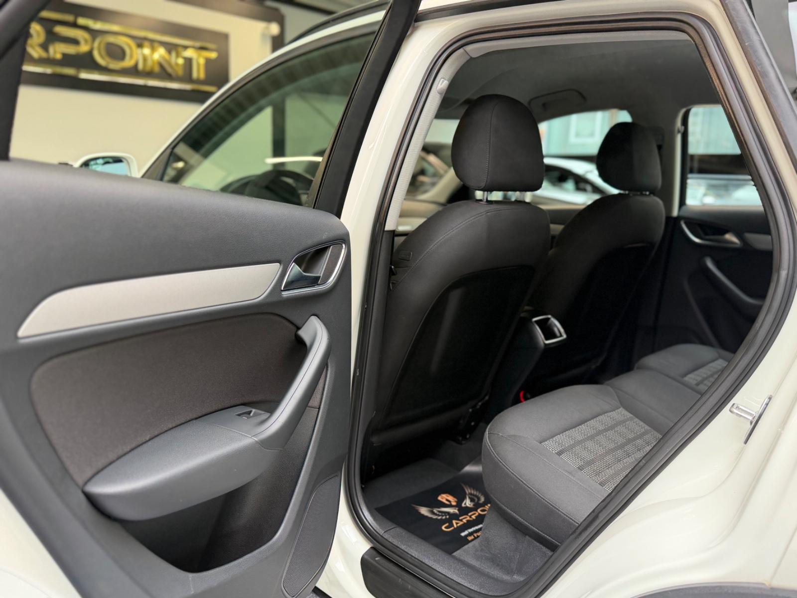 Audi Q3 2.0 TDI Quattro/Xenon/LED/Navi/BT/SHZ/