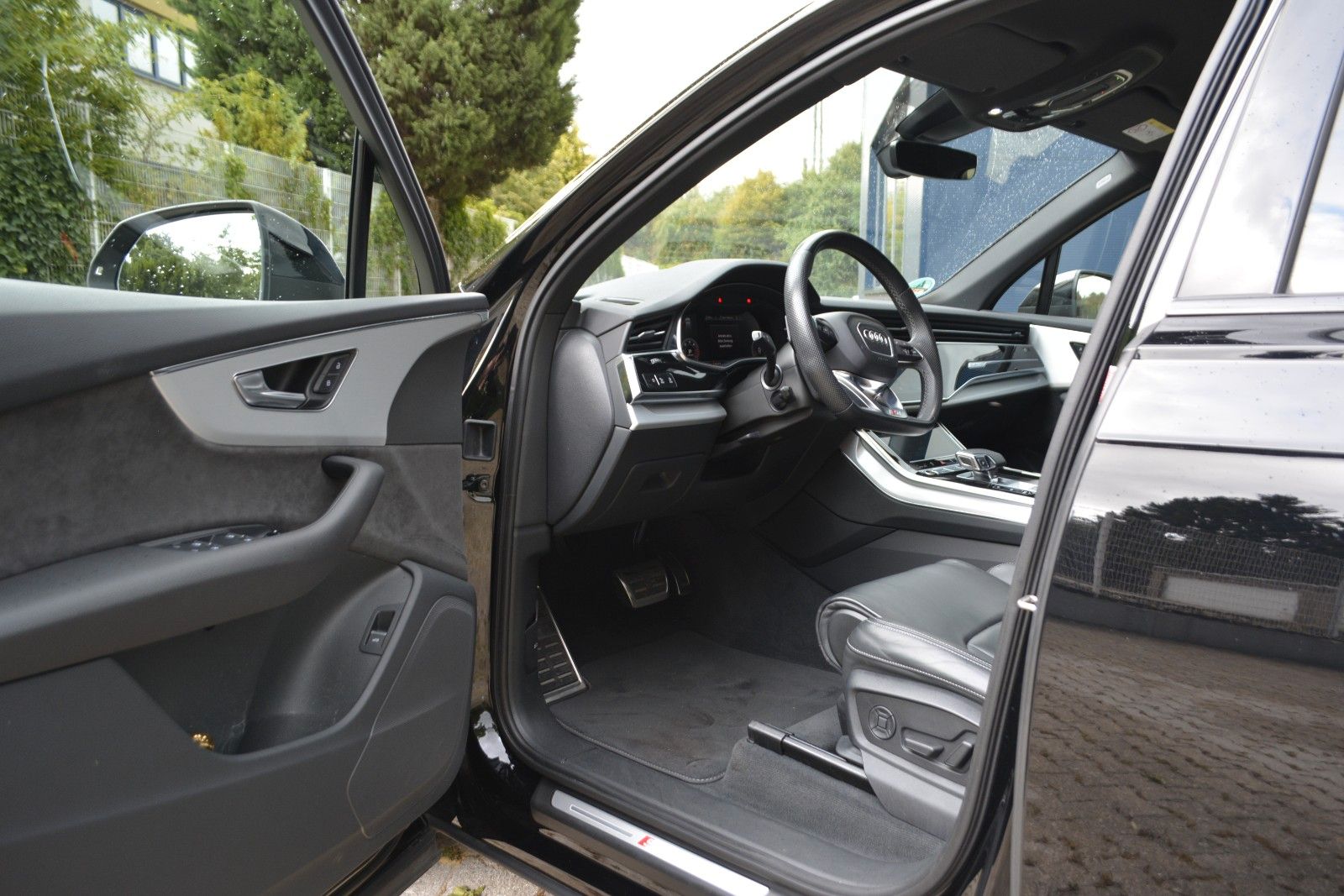 Audi Q7 50 TDI quattro S-Line Black Edition foto 5