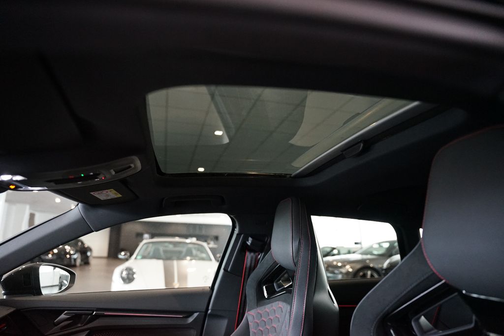 AUDI RS3 Sportback | Panoramic Roof | Bucket Seats | Carbon Fiber AUDI RS3 Sportback | Panoramic Roof | Bucket Seats | Carbon Fiber