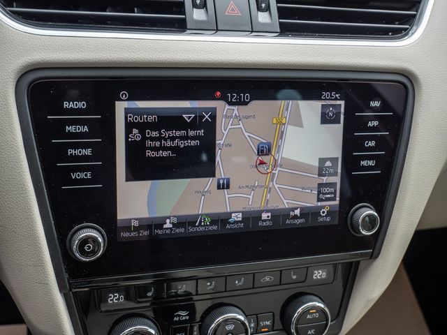 Octavia Combi 1.8 TSI Style PDC SHZ NAVI LED