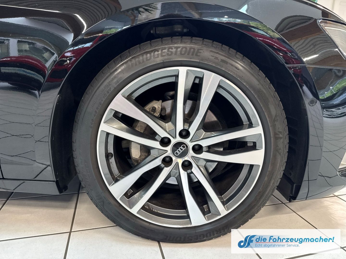 Fahrzeugabbildung Audi A6 Avant 40 TDI sport S-line Sportpaket Navi Led