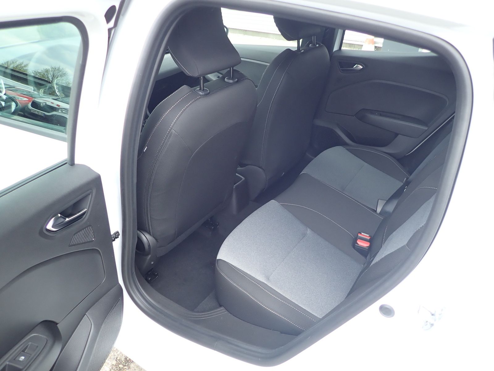 Fahrzeugabbildung Renault Clio Evolution SCe 65/GJR/EPH/AC/SH