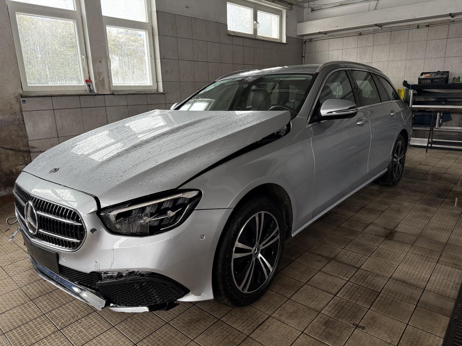 Mercedes-Benz E 220 d T-Modell 9G AVANTGARDE MBUX WIDESCREEN L