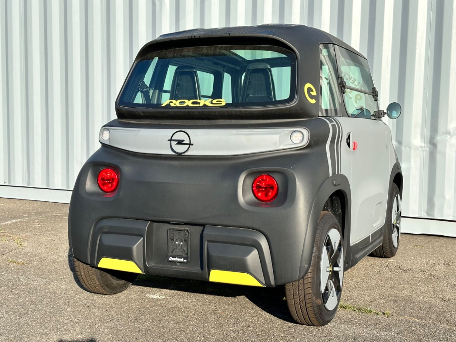 Fahrzeugabbildung Opel Rocks-e Tekno